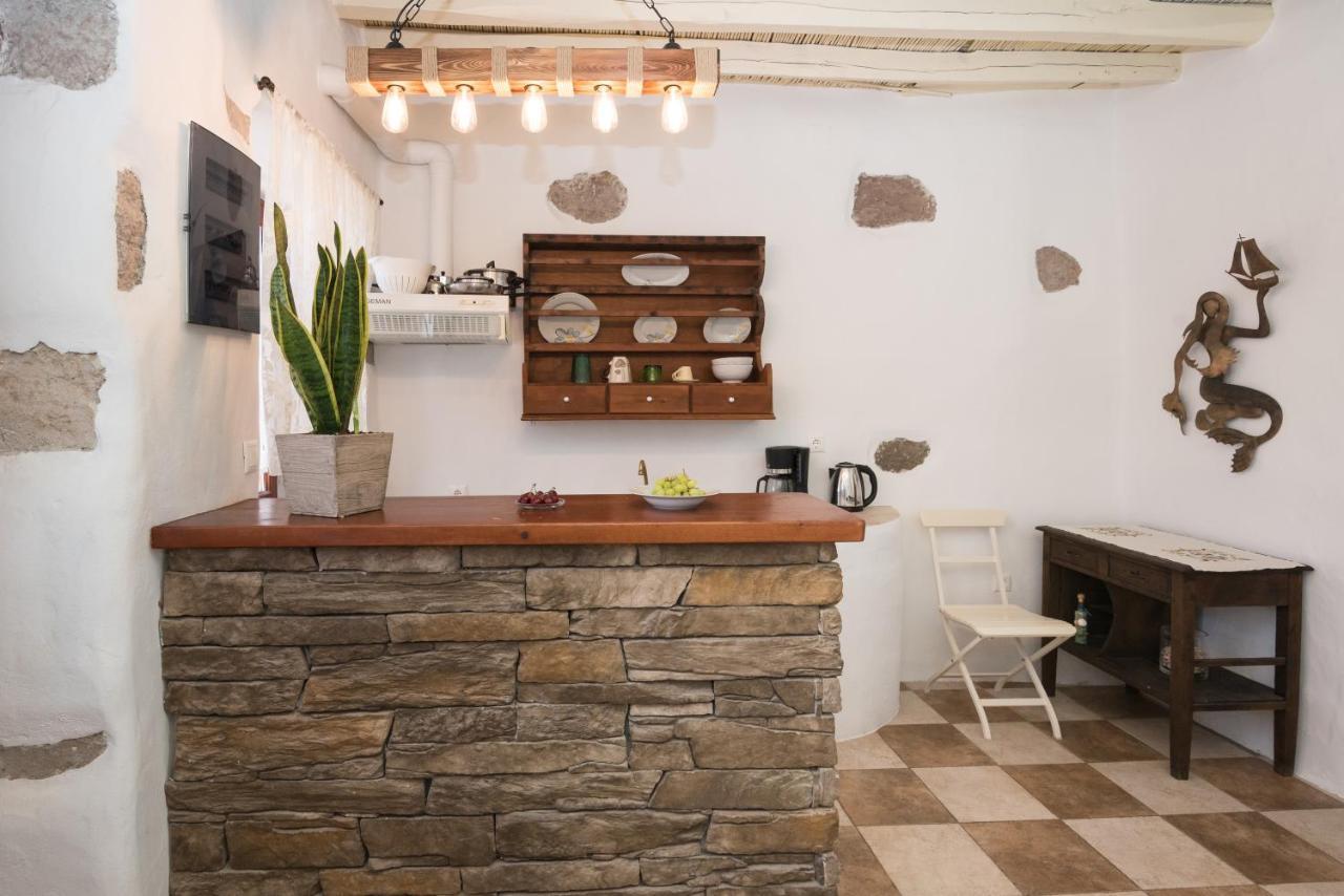 Αlexandra Studio Apartment Plaka  Exterior photo